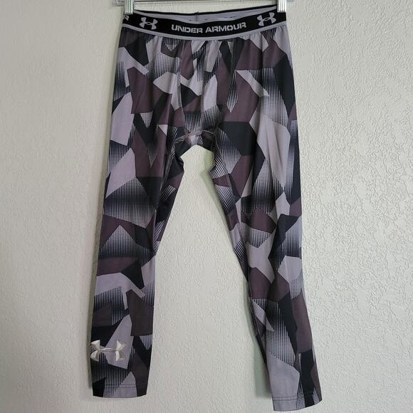 Under Armour Youth Large Camoflauge Cold Gear Base Layer Leggings - Picture 1 of 3